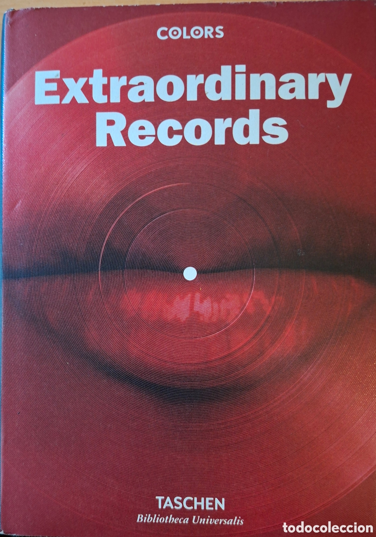 Libros de segunda mano: colors, EXTRAORDINARY RECORDS. Taschen