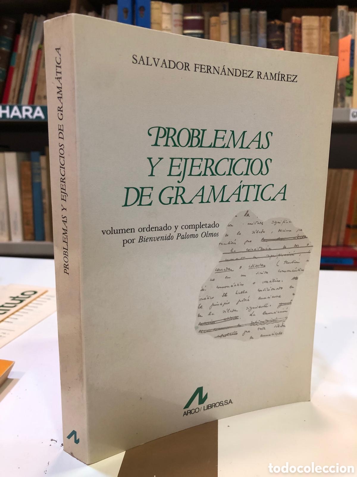 Livros em segunda m&atilde;o: Problemas y ejercicios de gram&aacute;tica - Salvador Fern&aacute;ndez Ram&iacute;rez