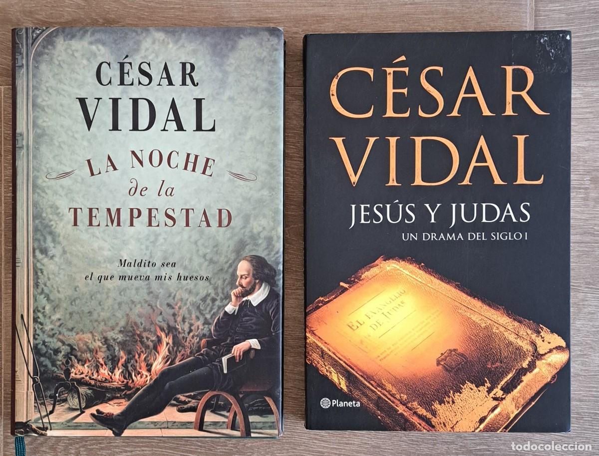Libros de segunda mano: 918 | Lote 2 libros C&eacute;sar Vidal. La Noche de la Tempestad + Jes&uacute;s y Judas