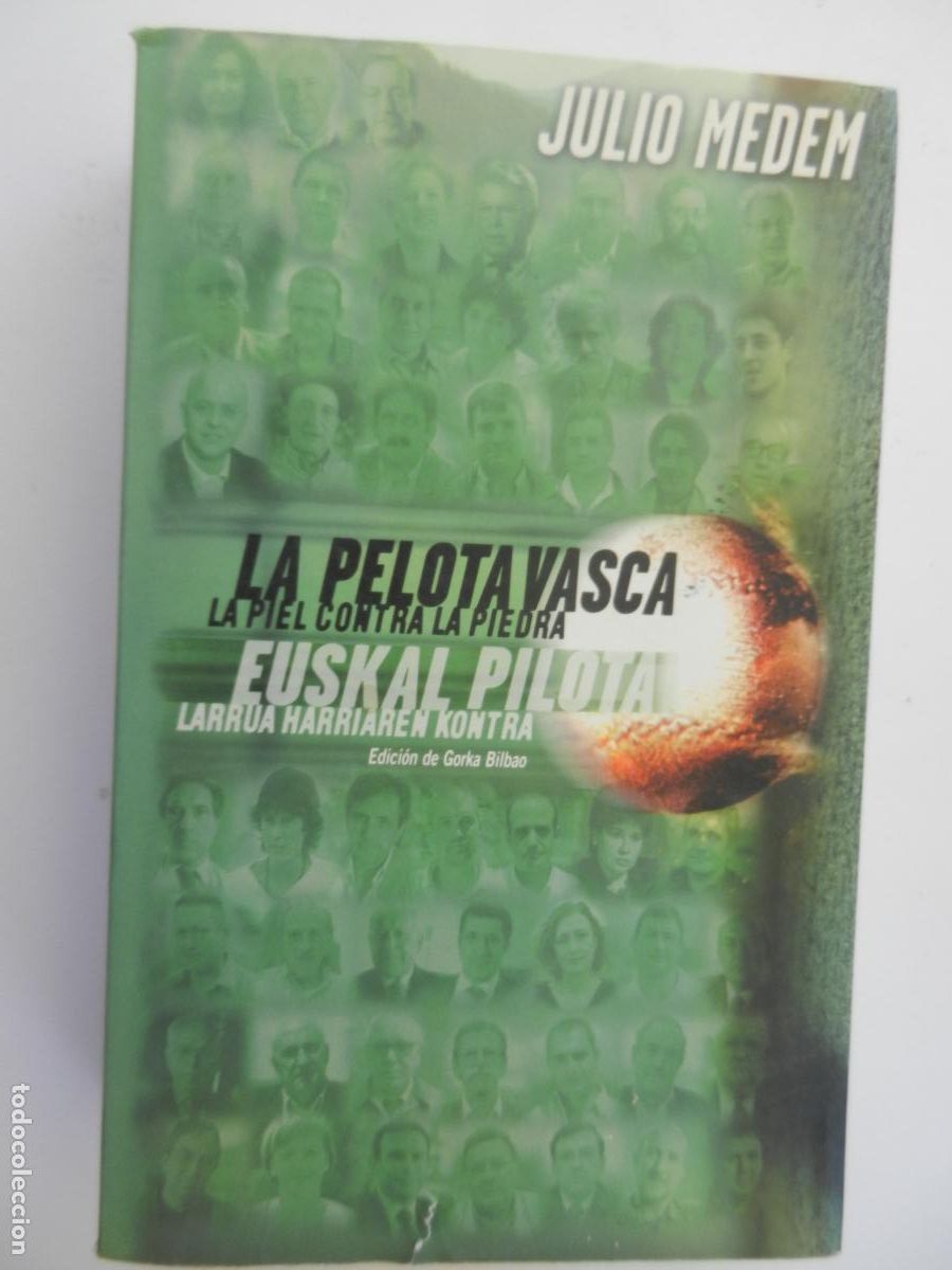 Libros de segunda mano: LA PELOTA VASCA, LA PIEL CONTRA LA PIEDRA-JULIO MEDEM-EDICIONES SANTILLANA PRIMERA EDICI&Oacute;N 2003.