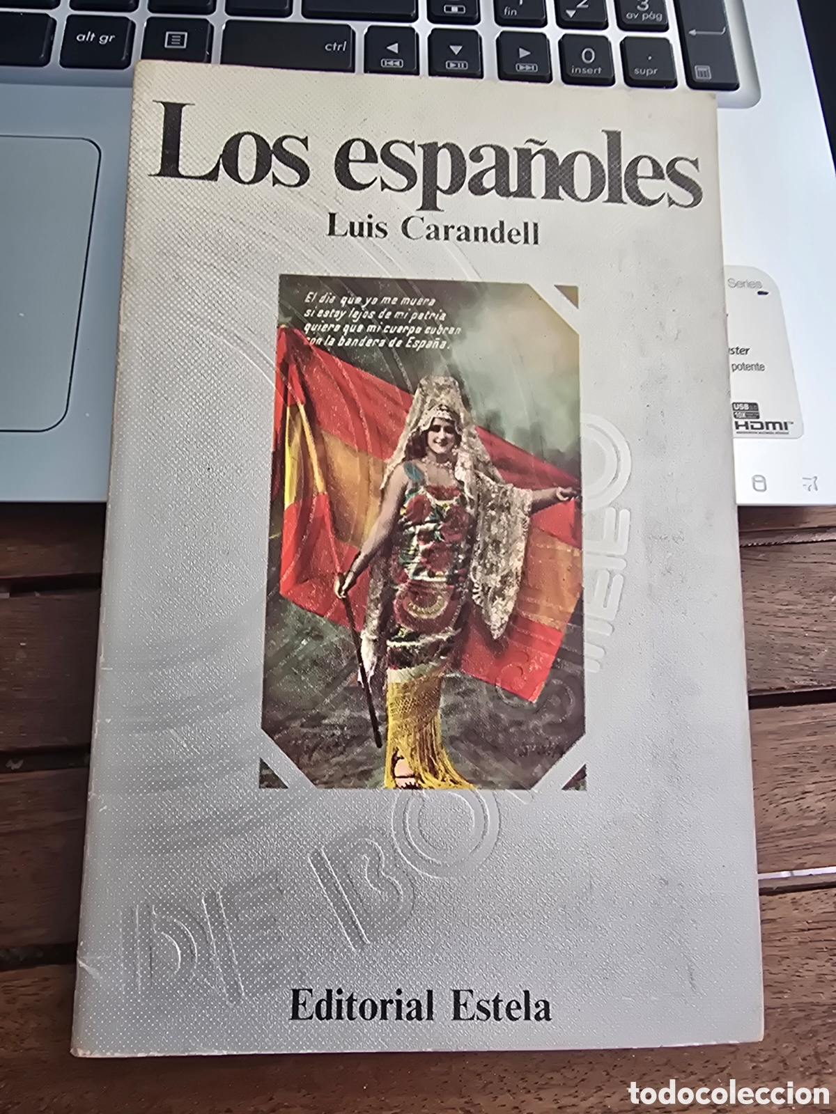 Libros de segunda mano: LOS ESPA&Ntilde;OLES Luis Carandell EDITORIAL ESTELA 1971 ensayo costumbrismo cr&iacute;tico y humor