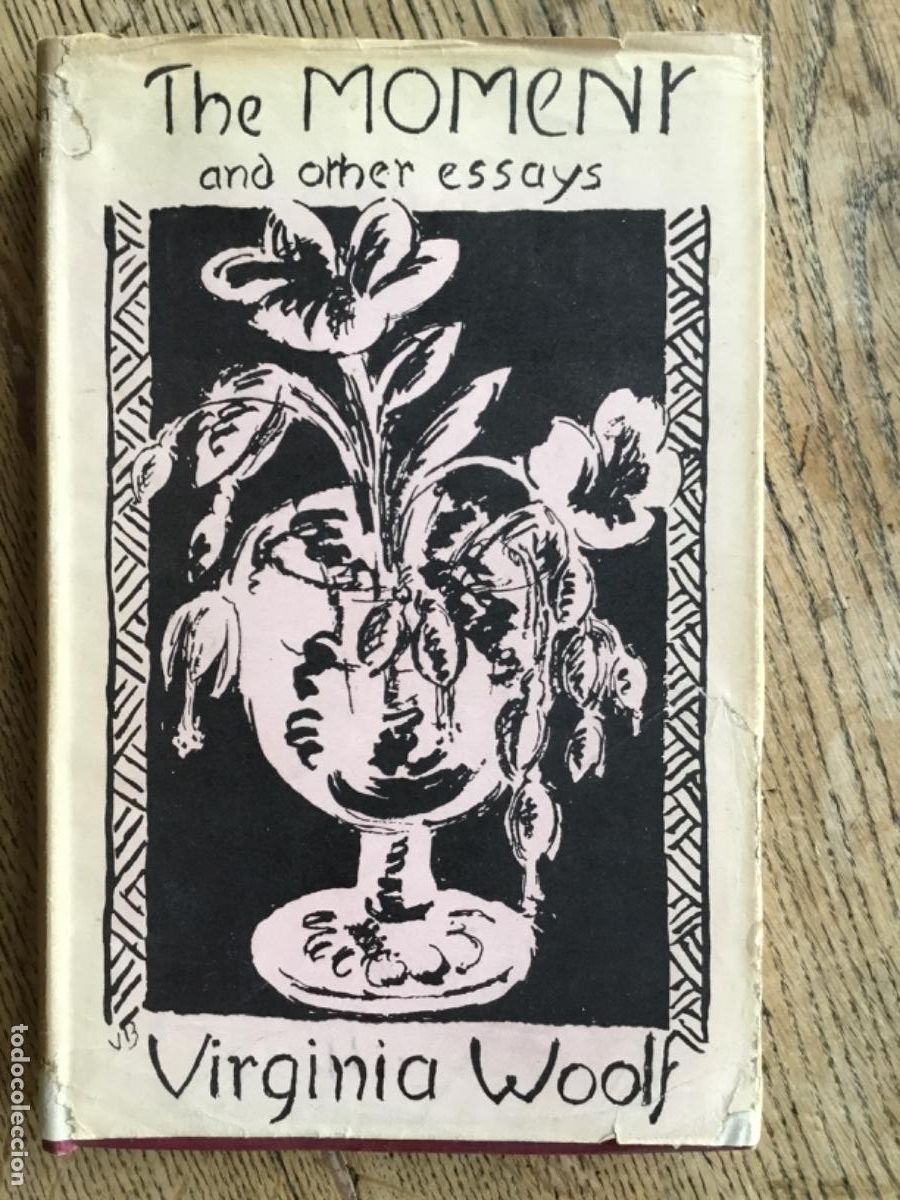 Libros de segunda mano: VIRGINIA WOOLF // THE MOMENT AND OTHER ESSAYS // 1947 // PRIMERA EDICI&Oacute;N // EN INGLES
