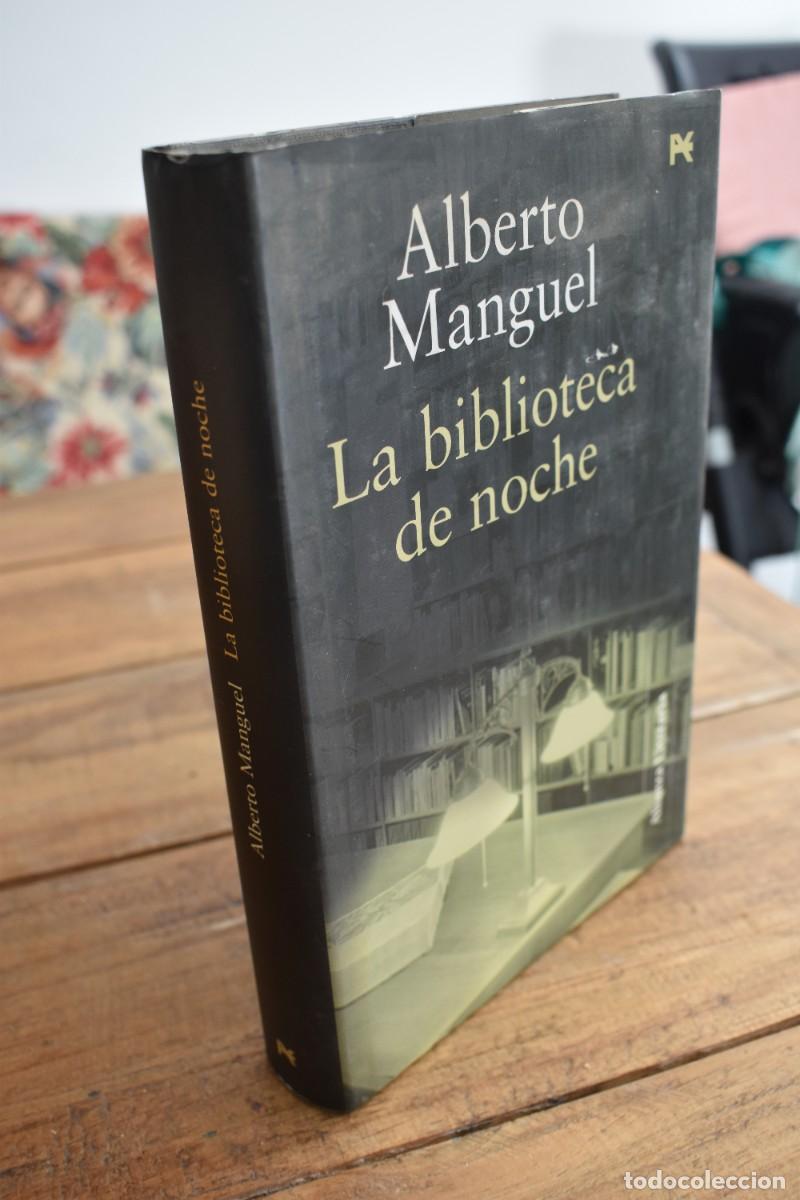 Libros de segunda mano: LA BIBLIOTECA DE NOCHE. Alberto Manguel . Alianza Literaria, 2006 Tapa dura