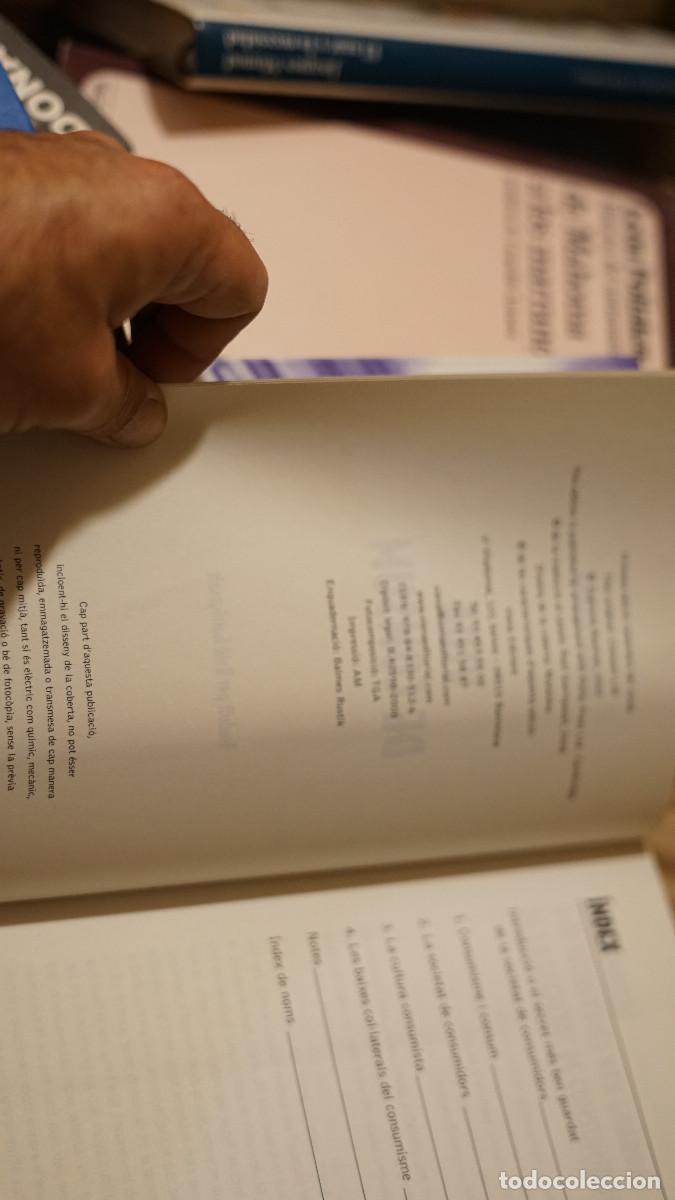 Libros de segunda mano: Zygmunt Bauman - Vida de consum - Viena 2008 - Foto 2