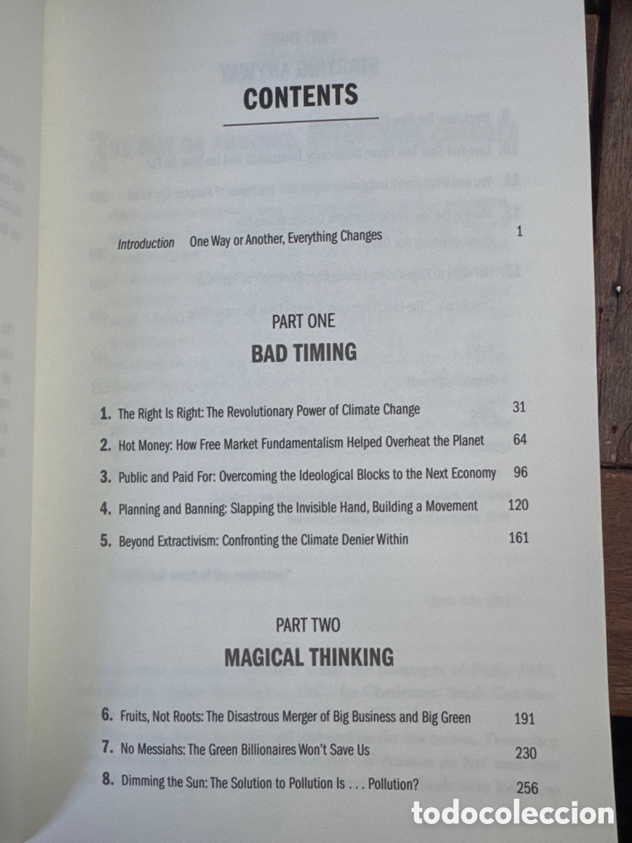 Libros de segunda mano: This changes everything Naomi Klein 2014 Green Penguin en ingl&eacute;s - Foto 4