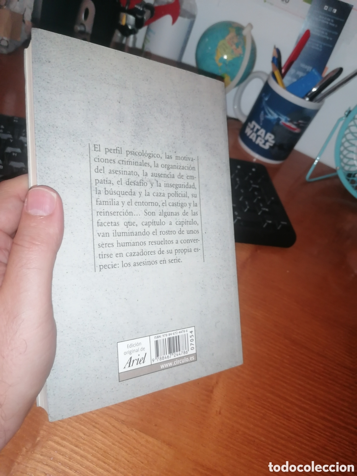 Libros de segunda mano: Libro: ASESINOS EN SERIE + 2 LIBROS DE REGALO - Foto 6