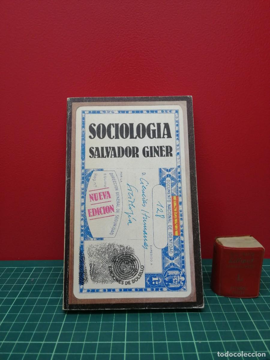 Libros de segunda mano: Sociolog&iacute;a - Salvador Giner. Ediciones de Bolsillo, nueva edici&oacute;n