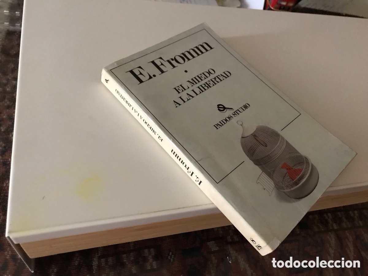 Libros de segunda mano: El miedo a la libertad. E. Fromm. Paid&oacute;s Studio n&ordm; 8 - Foto 1