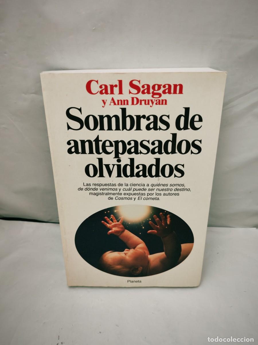 Libros de segunda mano: Sombras de Antepasados Olvidados (Primera edici&oacute;n. Colecci&oacute;n: Documento)
