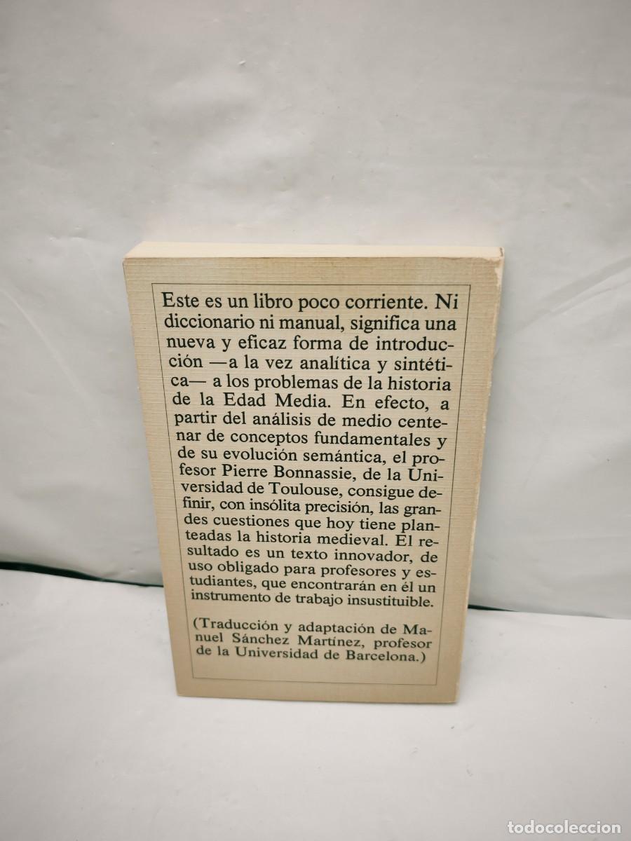 Libros de segunda mano: Vocabulario b&aacute;sico de la historia medieval - Foto 2