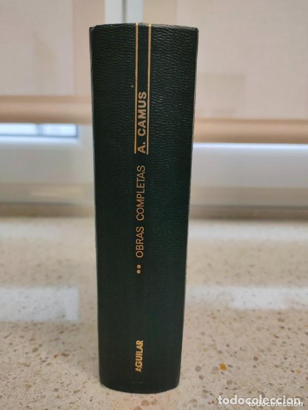Gebrauchte B&uuml;cher: Obras Completas Camus Tomo 2 Ensayos: Bodas, Mito Sisifo, El hombre rebelde - Albert Camus - Aguilar