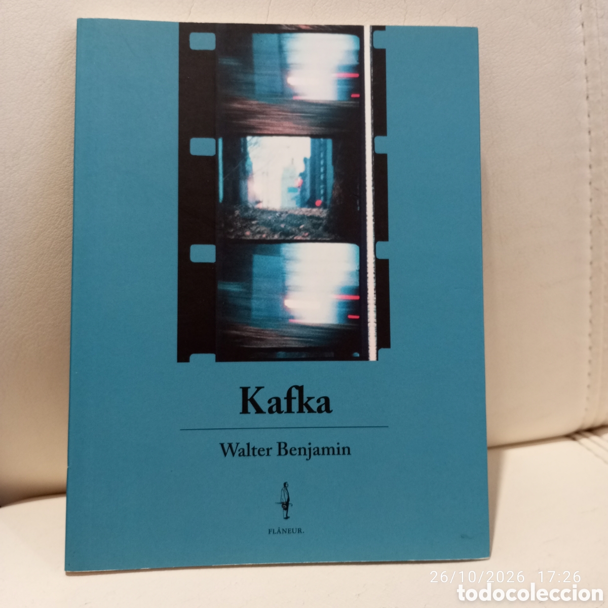Libros de segunda mano: Walter Benjamin . Kafka .