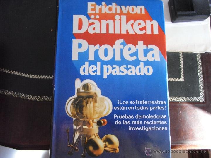 Libros de segunda mano: Profeta del pasado. E. von Daniken. - Foto 1