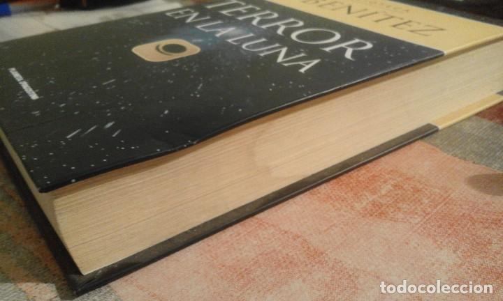 Libros de segunda mano: Terror en la Luna - J.J. Ben&iacute;tez - Foto 4