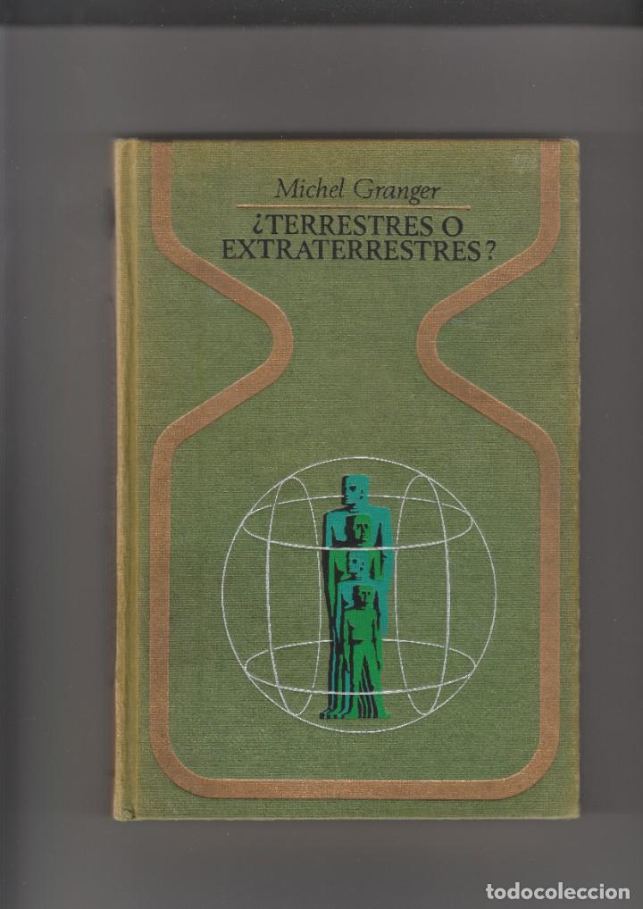 Libros de segunda mano: &iquest;TERRESTRES O EXTRATERRESTRES? - Foto 1