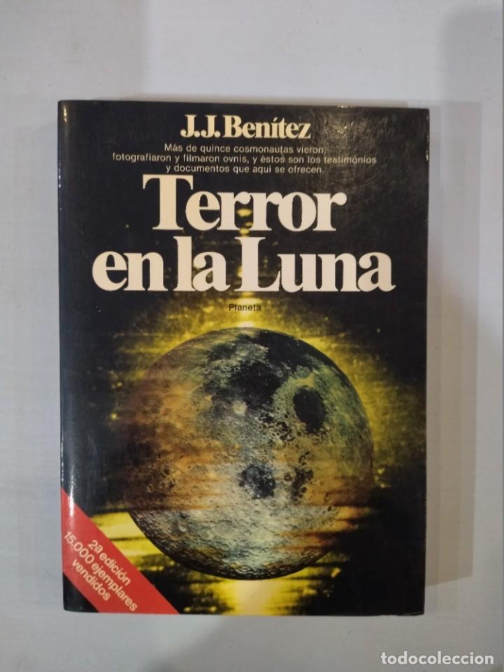 Libros de segunda mano: Terror en la Luna - J. J. Ben&iacute;tez - Foto 1