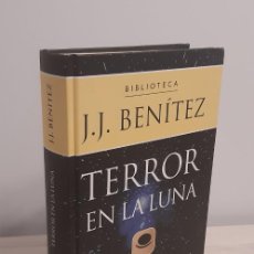 Libros de segunda mano: TERROR EN LA LUNA. J. J. BENÍTEZ. PLANETA DE AGOSTINI. 2002. Lote 388492909