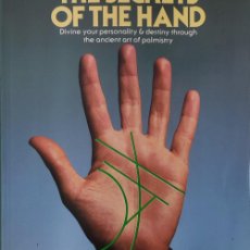 Libros de segunda mano: THE SECRETS OF THE HANDS … / MARIA GARDINI. NEW YORK : MACMILLAN PUBLISHING COMPANY, 1985.