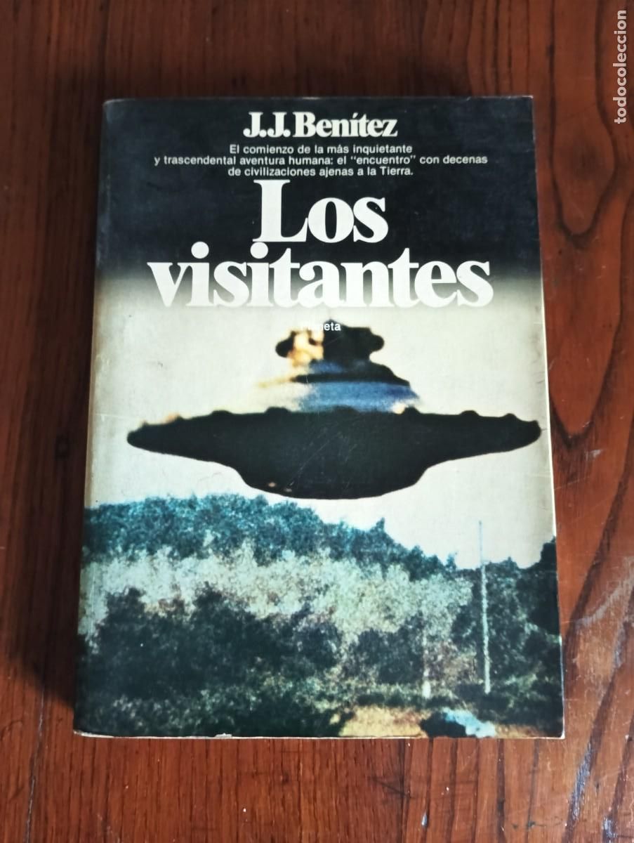 Libros de segunda mano: Los visitantes - J. J. Ben&iacute;tez. - Foto 1