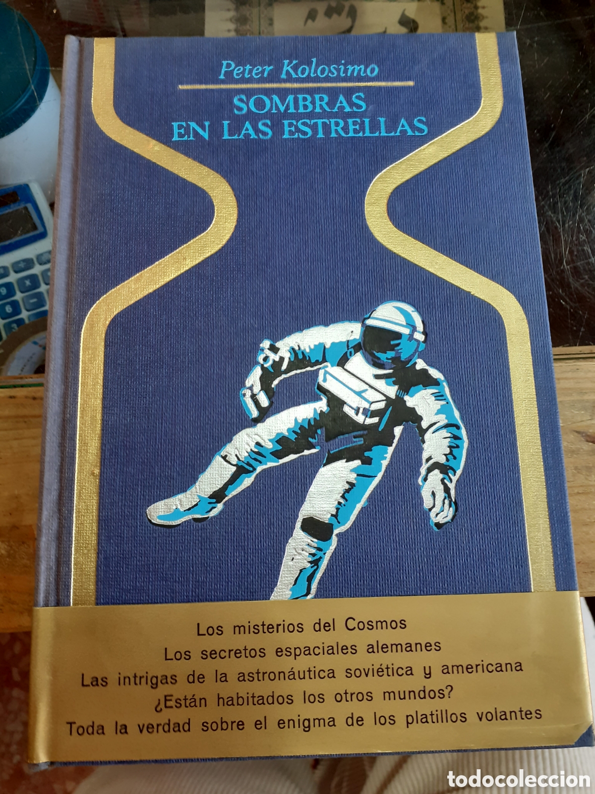 Libros de segunda mano: Sombras en las estrellas. Peter Kolosimo. - Foto 1