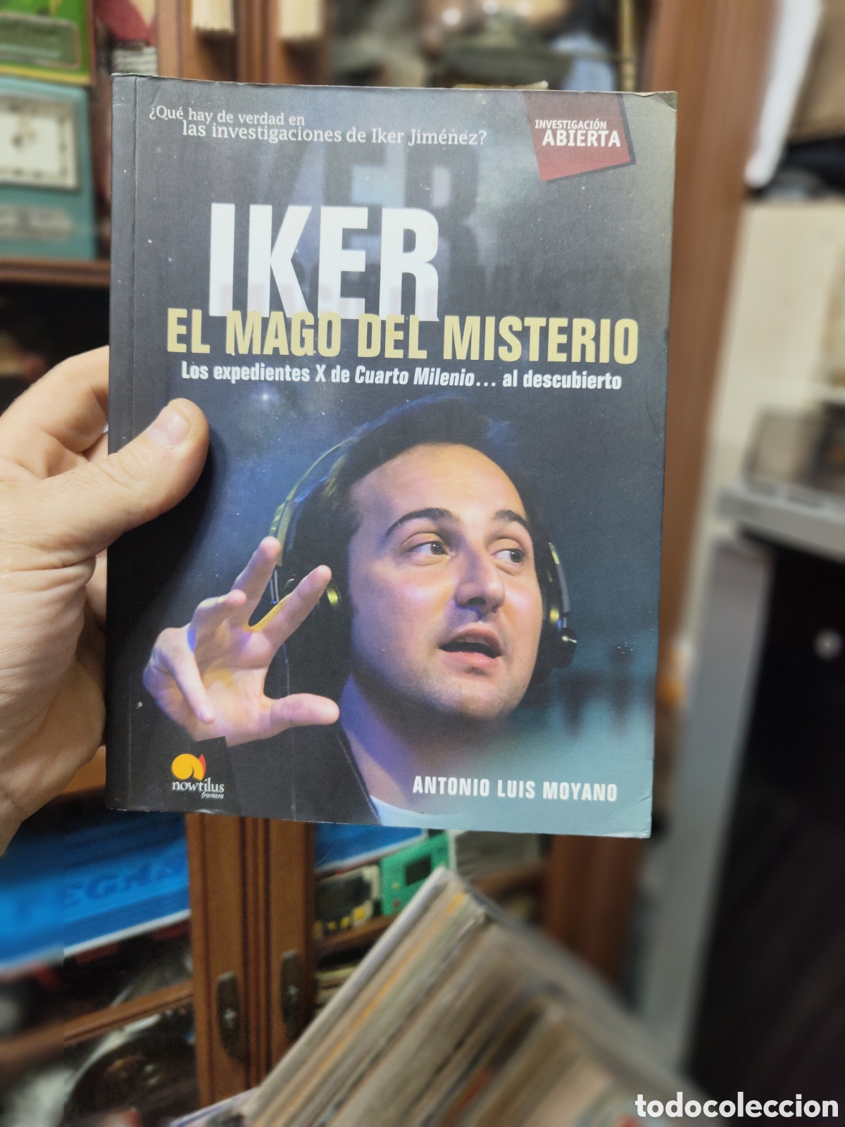 Libros de segunda mano: LIBRO IKER EL MAGO DEL MISTERIO - Foto 1