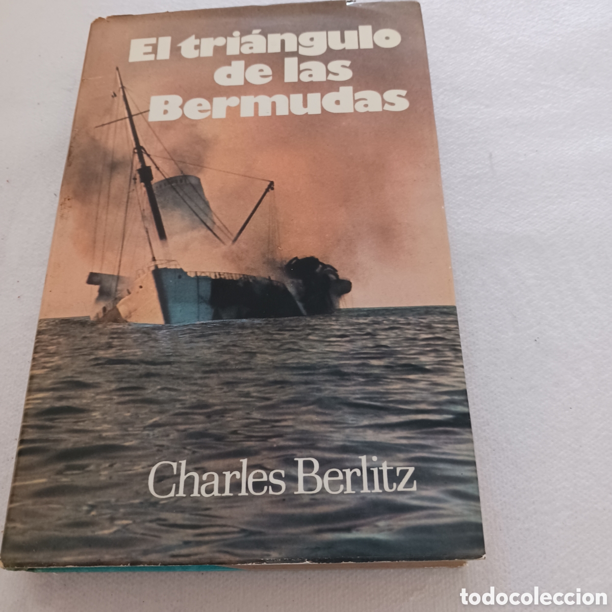 Libros de segunda mano: El Tri&aacute;ngulo de las Bermudas de Charles Berlitz - Foto 1