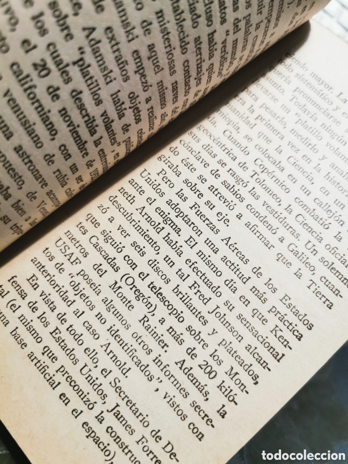 Libros de segunda mano: Platillos volantes. Anthony Simons 1962 - Foto 4