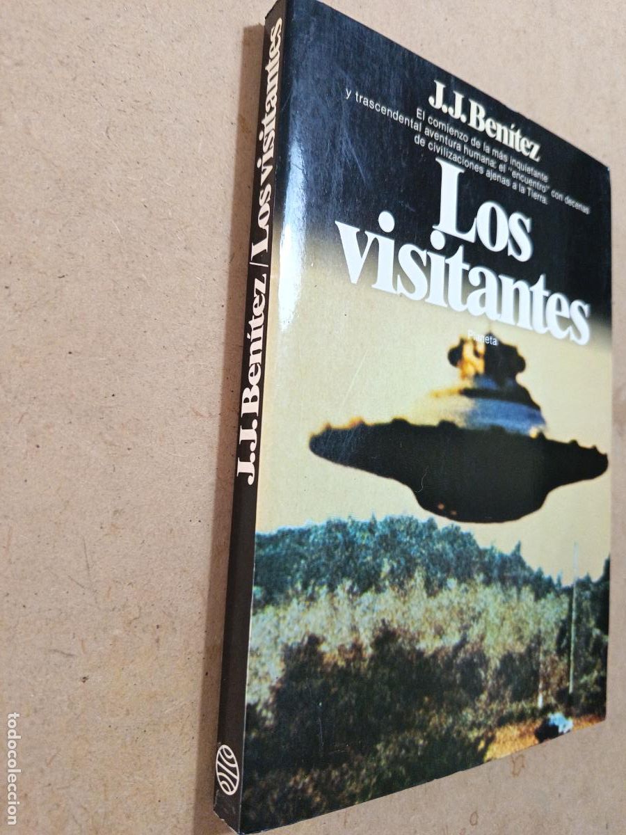 Libros de segunda mano: LOS VISITANTES. J.J. BENITEZ. PLANETA, 1982. 211 PP. ILUSTRADO.
