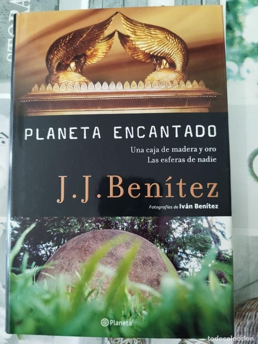 Libros de segunda mano: Planeta Encantado J.J. Ben&iacute;tez Una caja de madera y oro Las esferas de nadie Tapa Dura A&ntilde;o 2004
