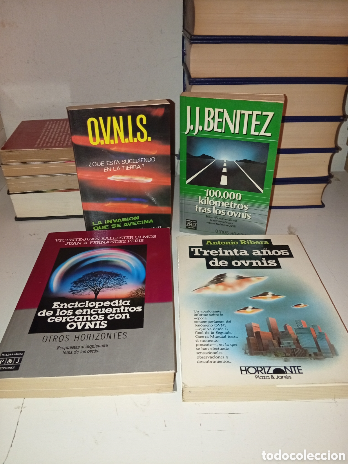 Libros de segunda mano: Lote 4 libros sobre ovnis - Foto 1