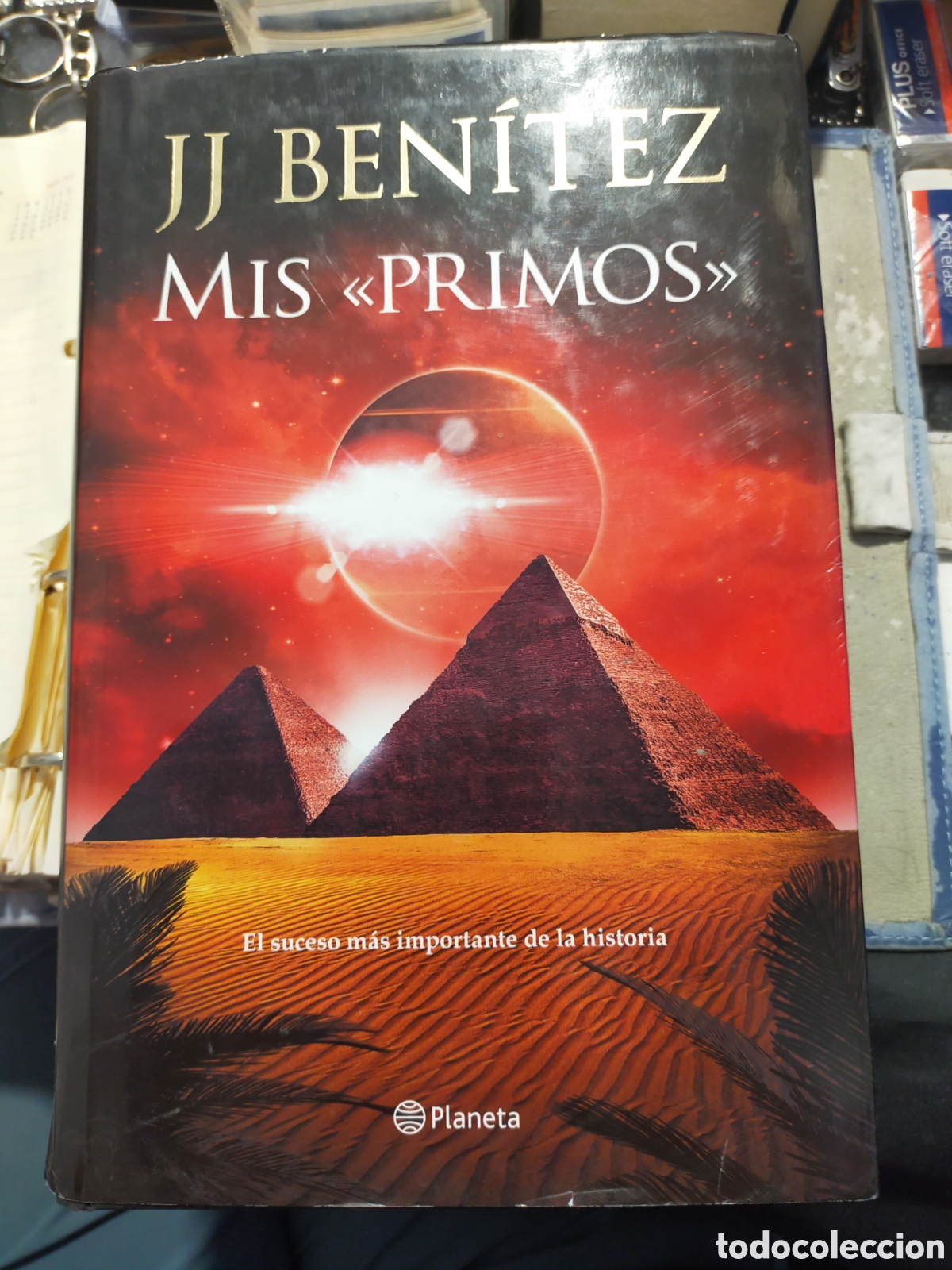 Libros de segunda mano: MIS PRIMOS J.J. BENITEZ PLANETA TAPA DURA CON SOBRECUBIERTA