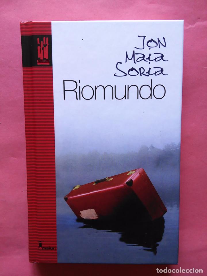 Libros de segunda mano: RIOMUNDO JON MAIA SORIA 2005 TXALAPARTA EUSKERA - Foto 1