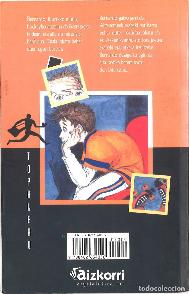 Libros de segunda mano: Hockeyko atezaina. Rodrigo Mu&ntilde;oz Avila. En euskera - Foto 2