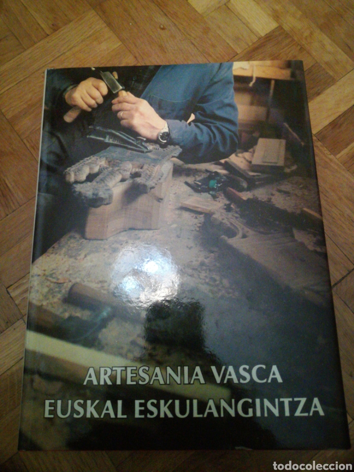 Libros de segunda mano: Artesan&iacute;a Vasca. Euskal Eskulangintza. AGG - Foto 1