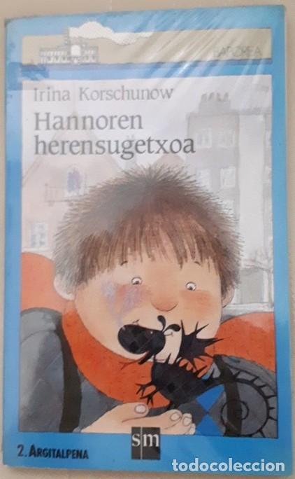 Libros de segunda mano: HANNOREN HERENSUGETXOA - EUSKERA - Foto 1