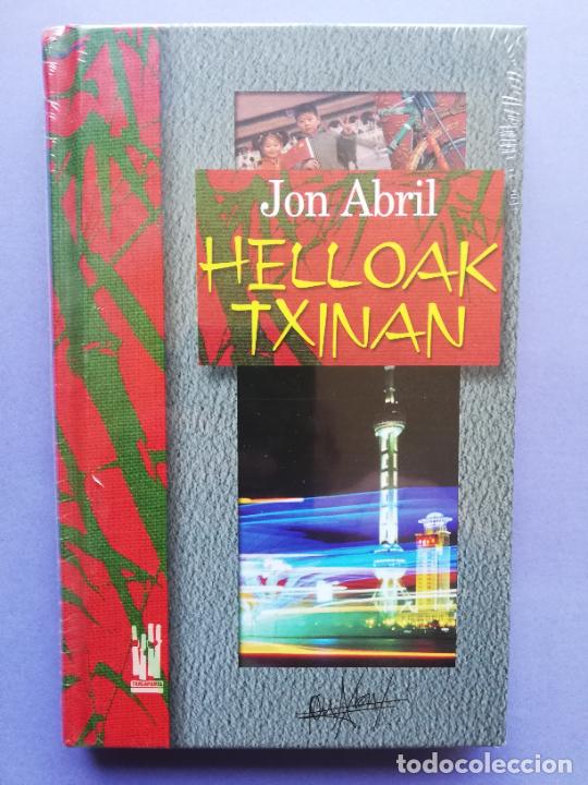 Libros de segunda mano: HELLOAK TXINAN JON ABRIL TXALAPARTA 2003 NUEVO PRECINTADO - Foto 1