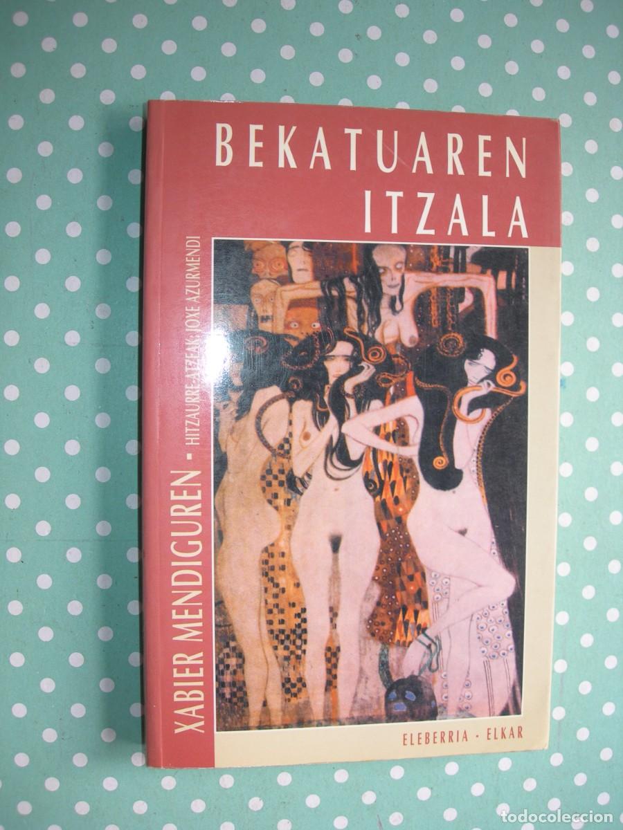 Libros de segunda mano: BEKATUAREN ITZALA / XABIER MENDIGUREN / NOVELA / EUSKERA - Foto 1