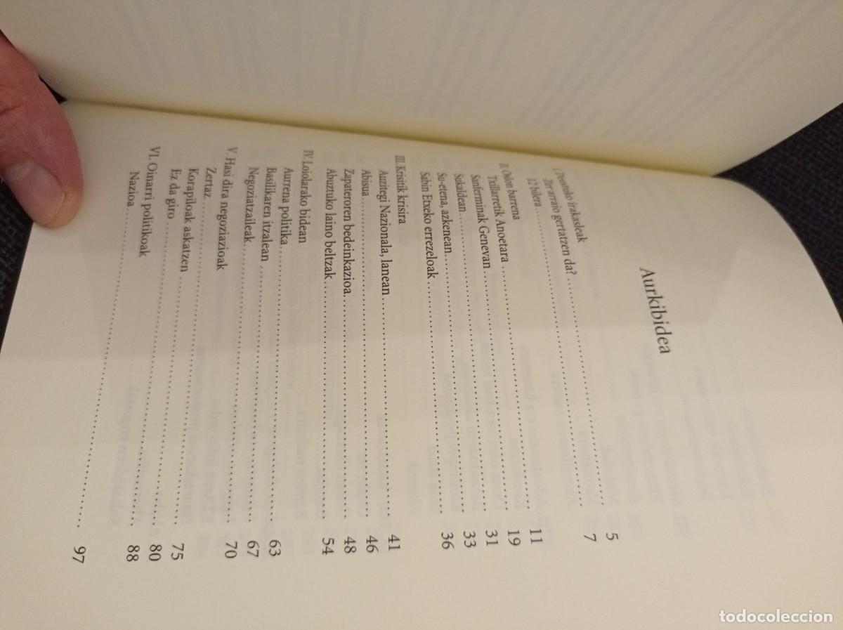 Libros de segunda mano: Libro Loiolako hegiak. Imanol Murua Ur&iacute;a. Elkar Berria 2010. - Foto 13