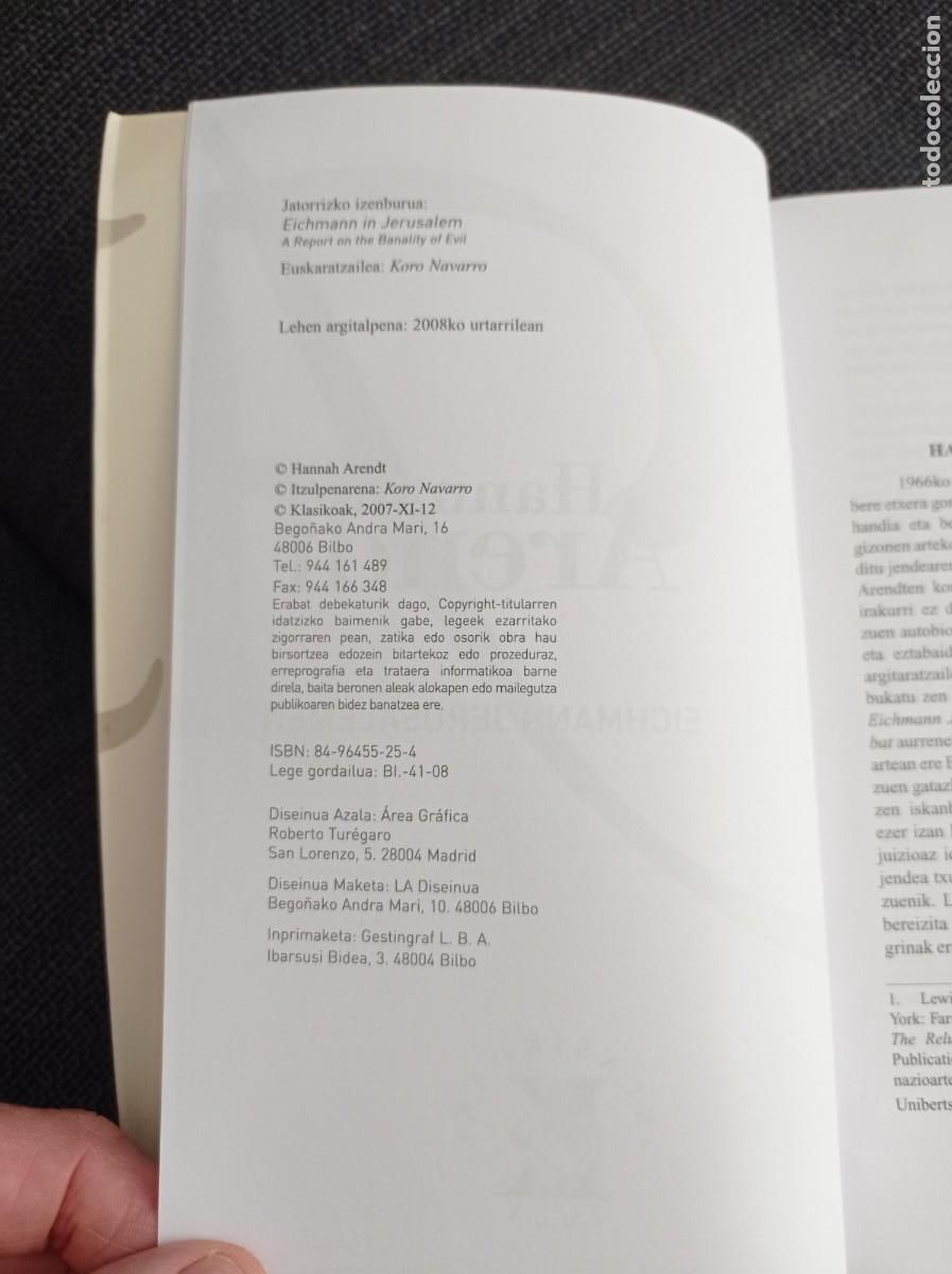 Libros de segunda mano: Libro Eichmann Jerusalemen. Hannah Arendt. Klasikoak 2008. - Foto 5
