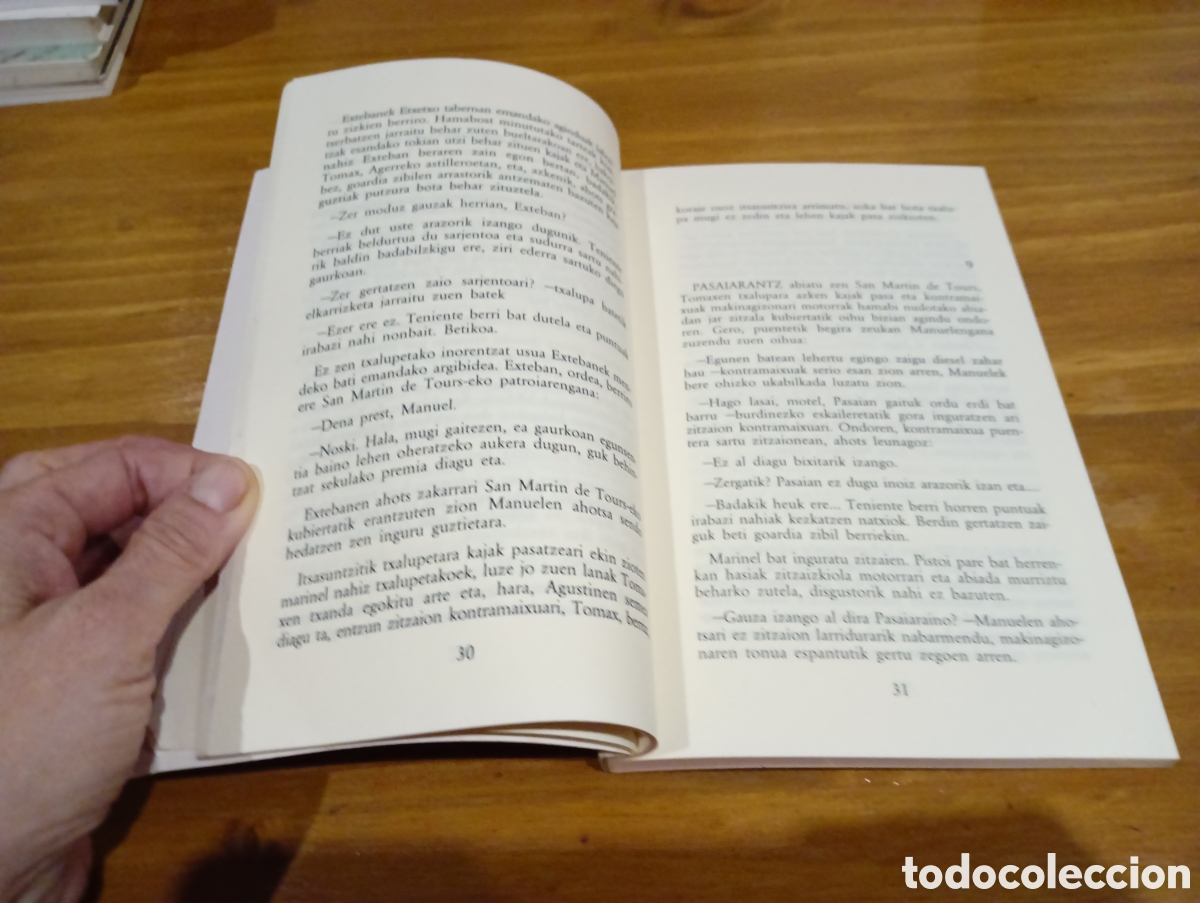 Libros de segunda mano: Anjel Lertxundi. Tobacco Days - Foto 3