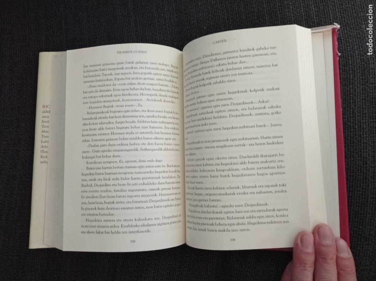 Libros de segunda mano: Libro Piramide gorria. Rick Riordan. Mezulari 2011. - Foto 14
