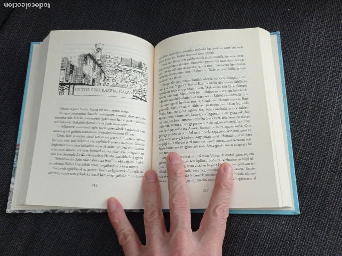 Libros de segunda mano: Libro Lapurren burua. Cornelia Funke. Elkar 2006. - Foto 9