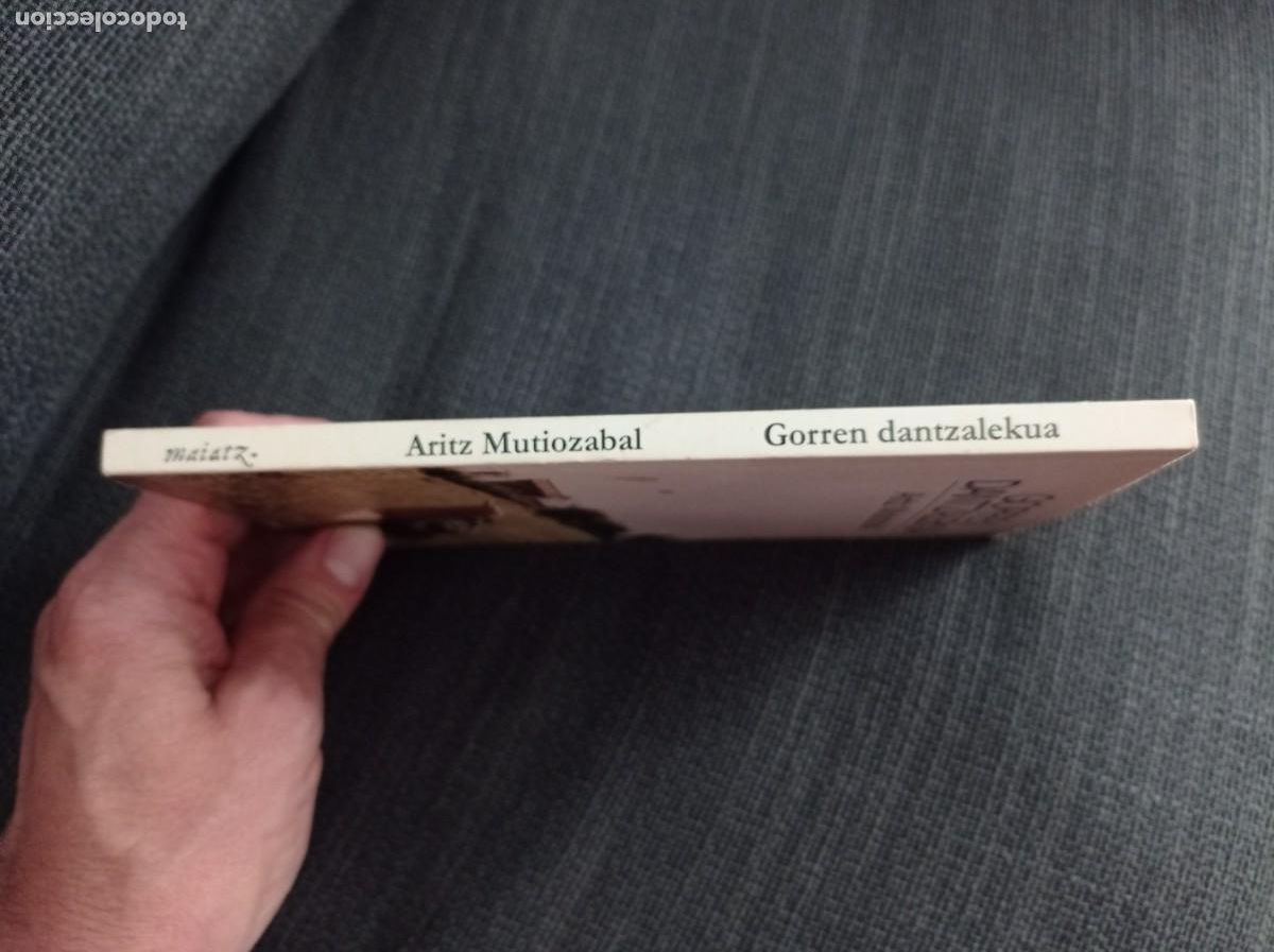 Libros de segunda mano: Libro Gorren dantzalekua. Aritz Mutiozabal. Maiatz 2013. - Foto 5