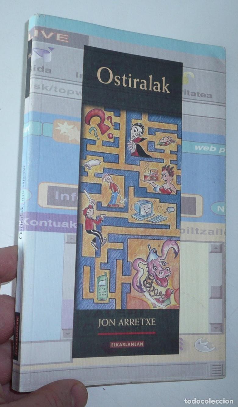 Libros de segunda mano: Ostiralak - Jon Arretxe (Elkarlanean, 2000) En euskera - Foto 1