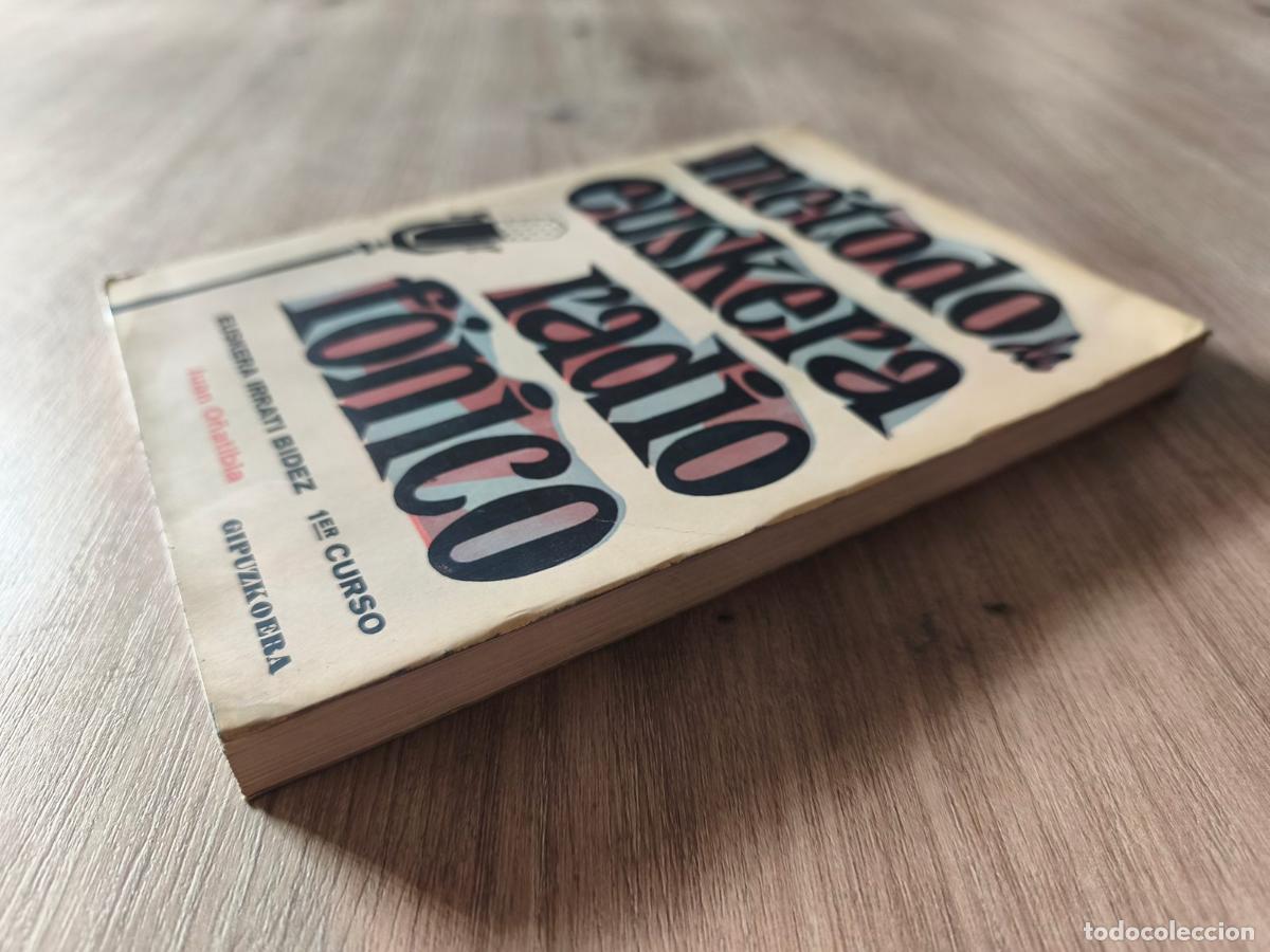 Libros de segunda mano: M&eacute;todo de Euskera radiof&oacute;nico 1&ordm; y 2&ordm; Juan O&ntilde;atibia - Foto 5