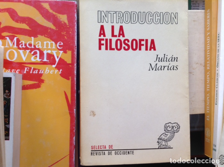 Libros de segunda mano: Introducci&oacute;n a la filosof&iacute;a. Juli&aacute;n Mar&iacute;as - Foto 1