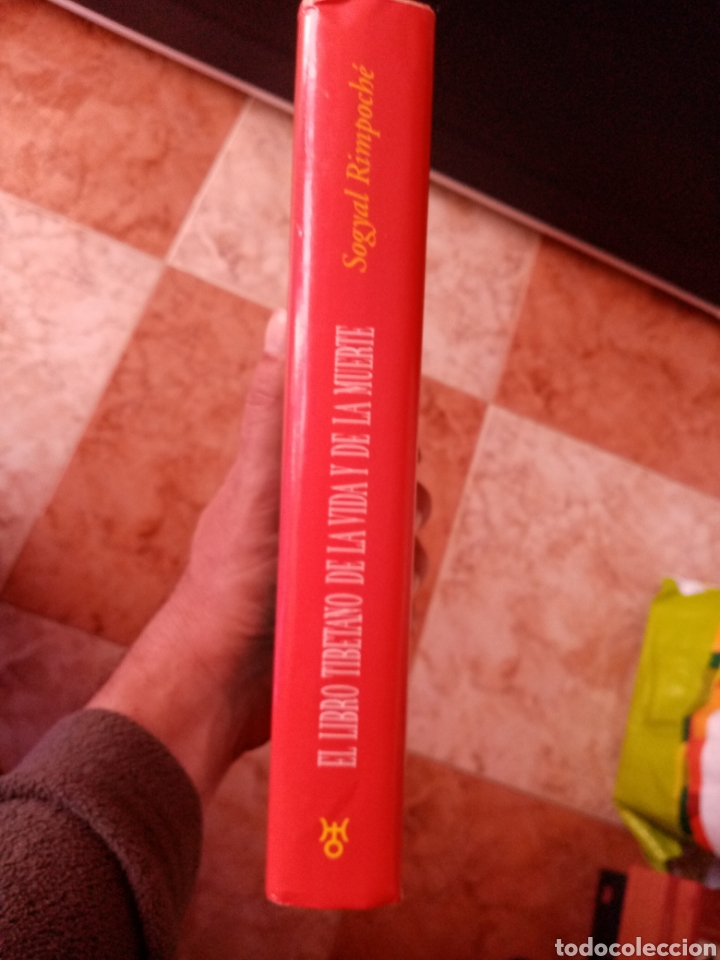 Book EL LIBRO TIBETANO DE LA VIDA Y DE LA MUERTE by 10€ (Second Hand)