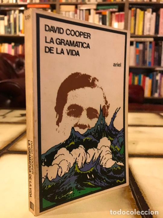 Libros de segunda mano: La gram&aacute;tica de la vida. David Cooper. PEDIDO M&Iacute;NIMO 5&euro; - Foto 1