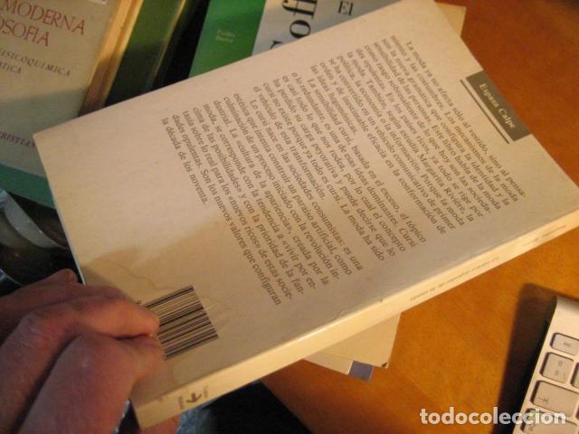 Libros de segunda mano: LO CURSI Y EL PODER DE LA MODA - MARGARITA RIVI&Egrave;RE ( FILOSOFIA DETRAS DE LA MODA) - Foto 2