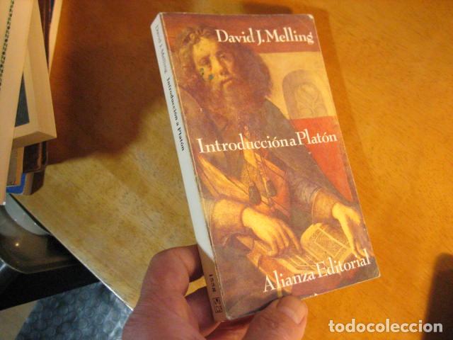 Libros de segunda mano: introducci&oacute;n a Plat&oacute;n de David J. Melling de Alianza Editorial - Foto 1